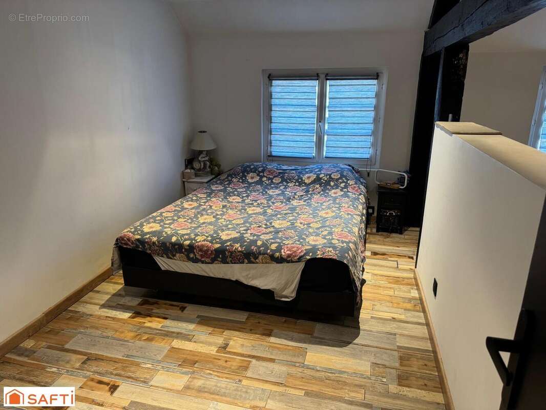 Maison 111 m² à Vendeuil-Caply  - photo 7