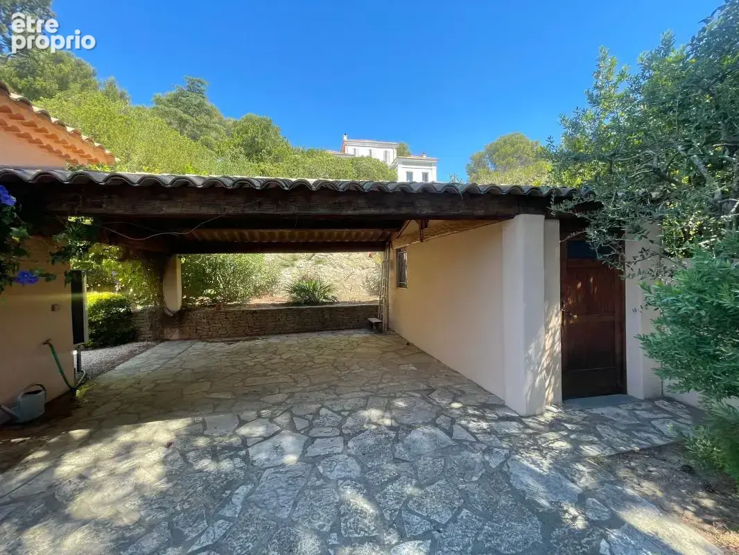 A vendre la seyne sur mer 83500 quartier sud villa d'architecte individuelle - photo 9