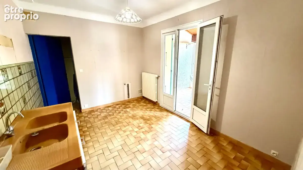 Villa traditionnelle sur 1035 m² de jardin exposé sud. - photo 5
