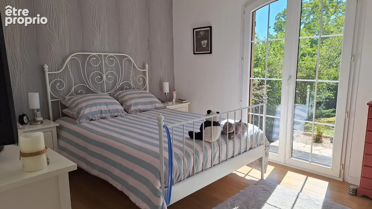 Maison Cournon D Auvergne 6 pièce(s) 146 m2 - photo 9