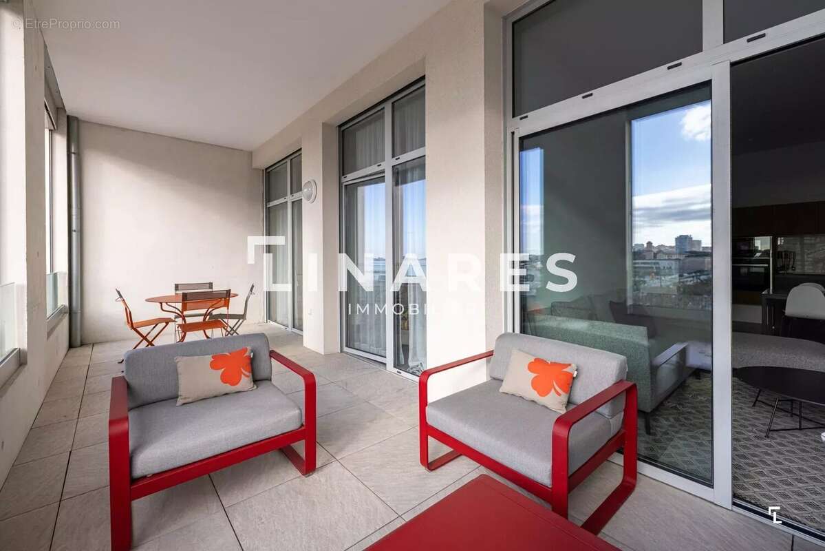 Appartement à MARSEILLE-2E