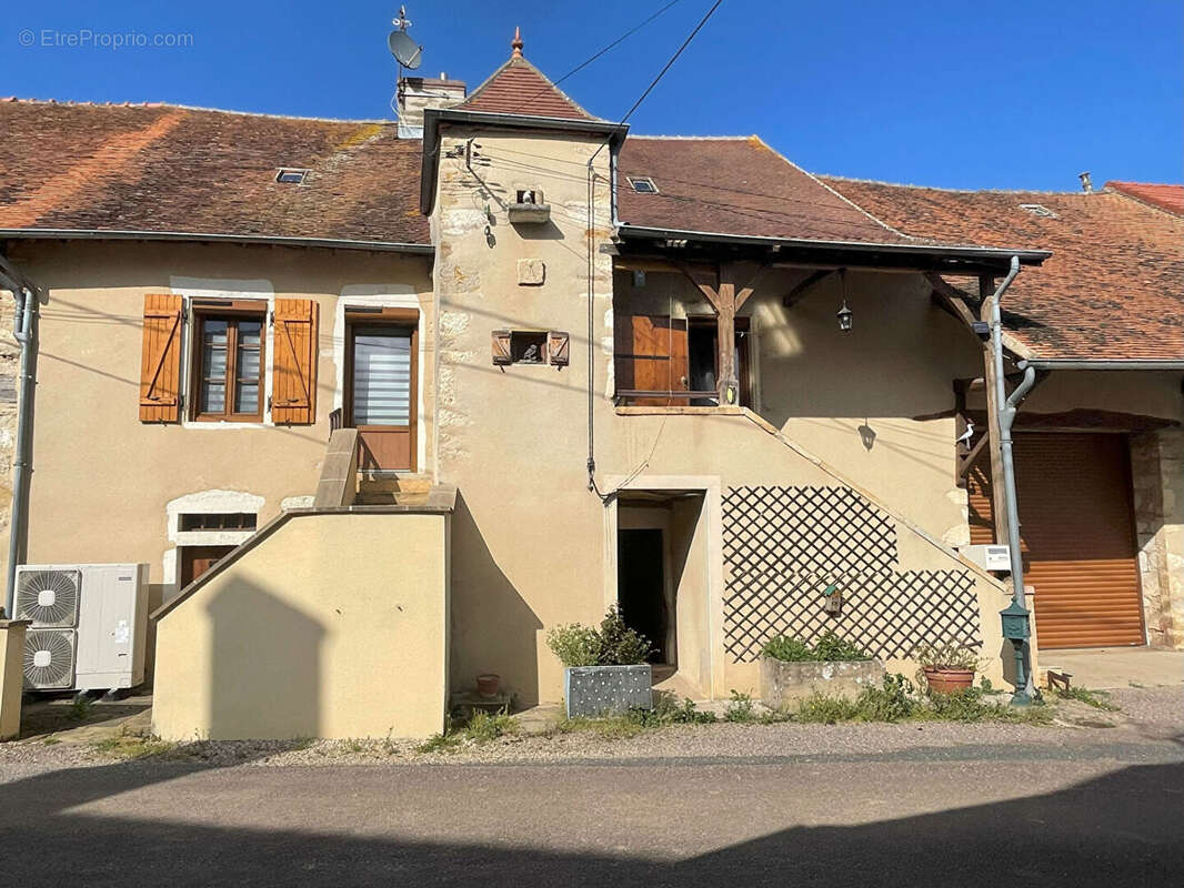 Charmant village entre buxy & st gengoux le national, - photo 3