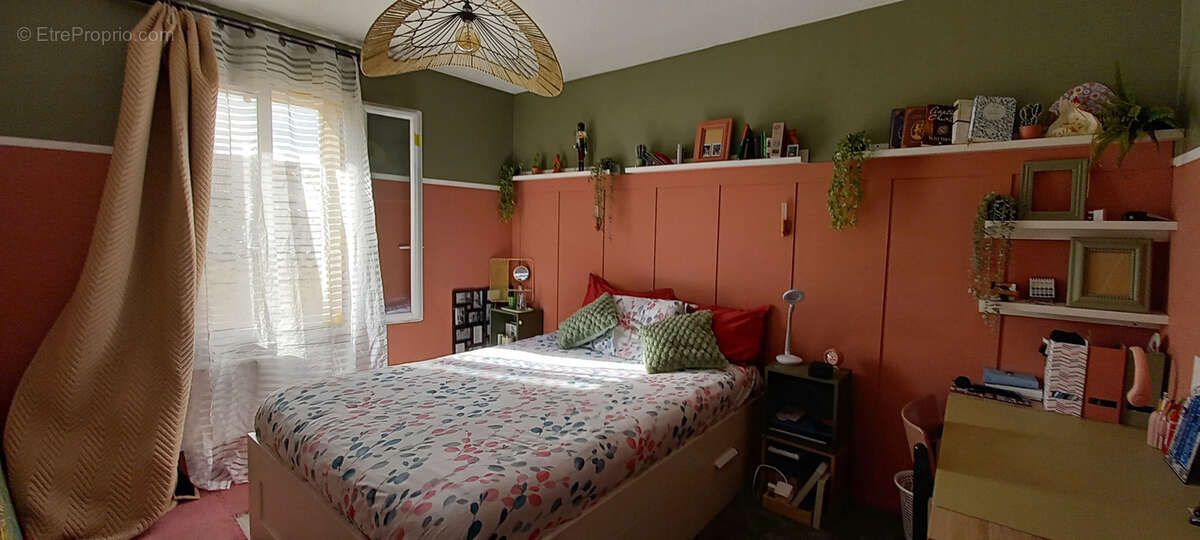 Maison à AMBARES-ET-LAGRAVE