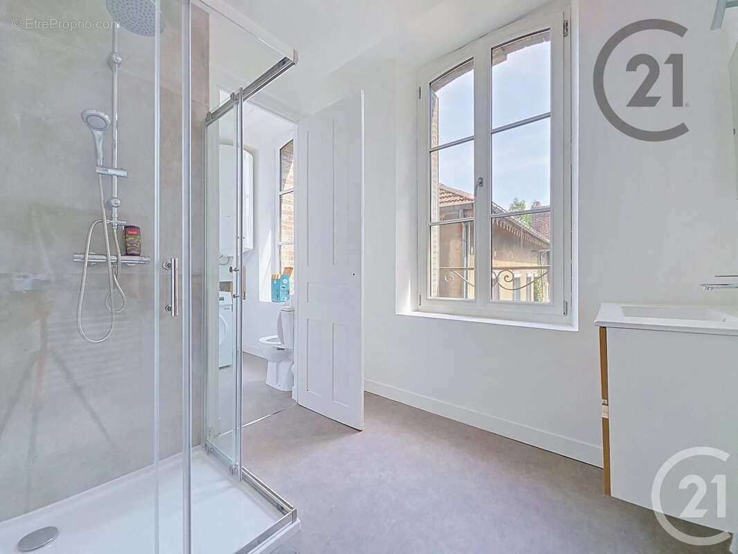 Appartement 85 m² à Sainte-Savine  - photo 7
