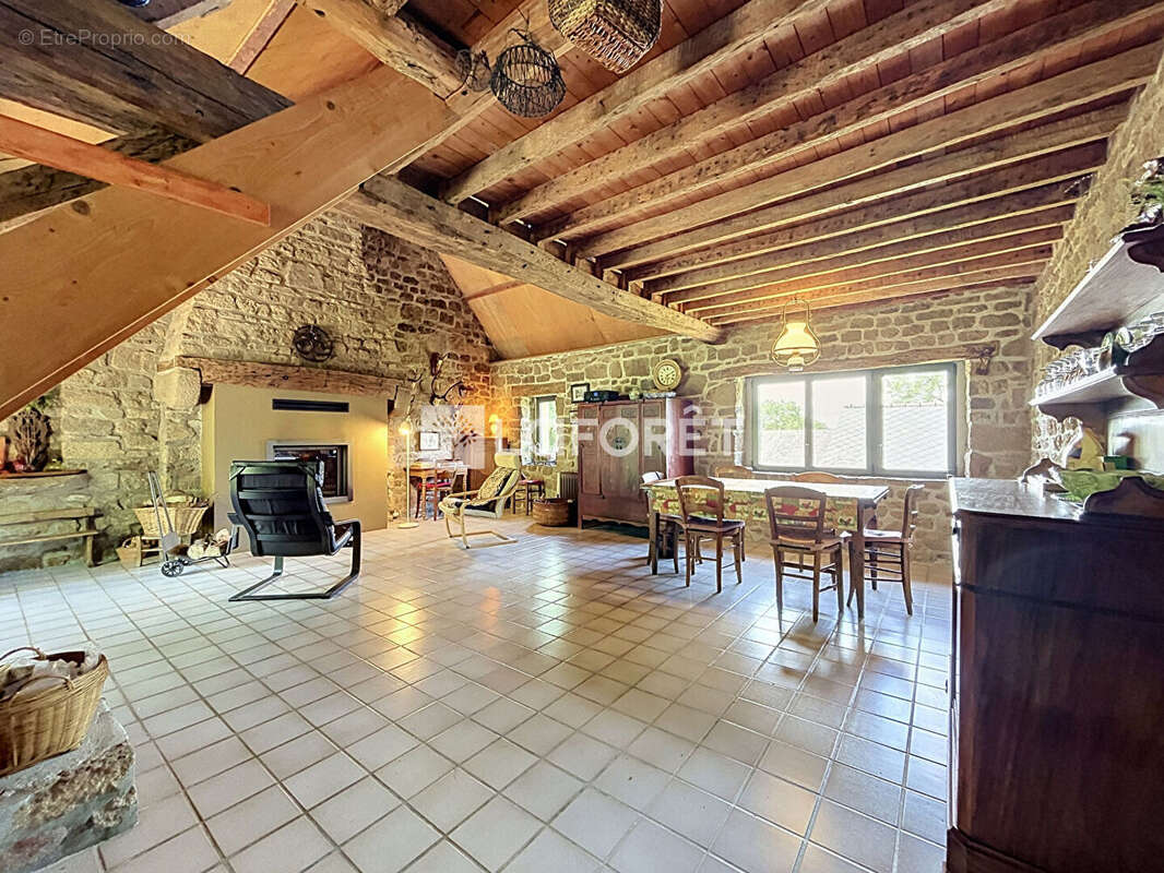 Maison à FALAISE