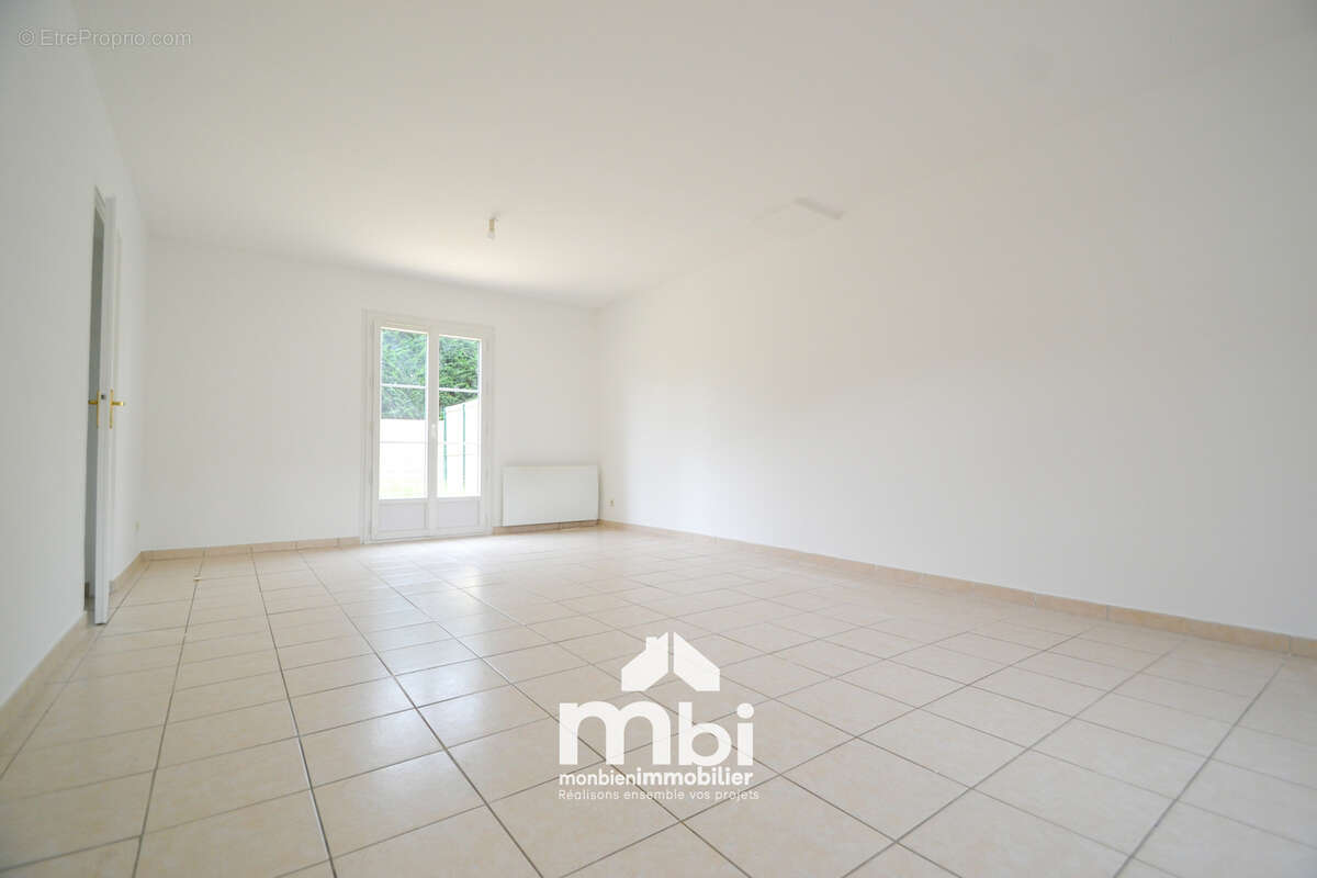 Maison à MORTEFONTAINE