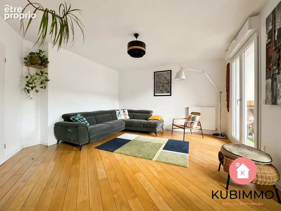 Appartement à BUSSY-SAINT-GEORGES