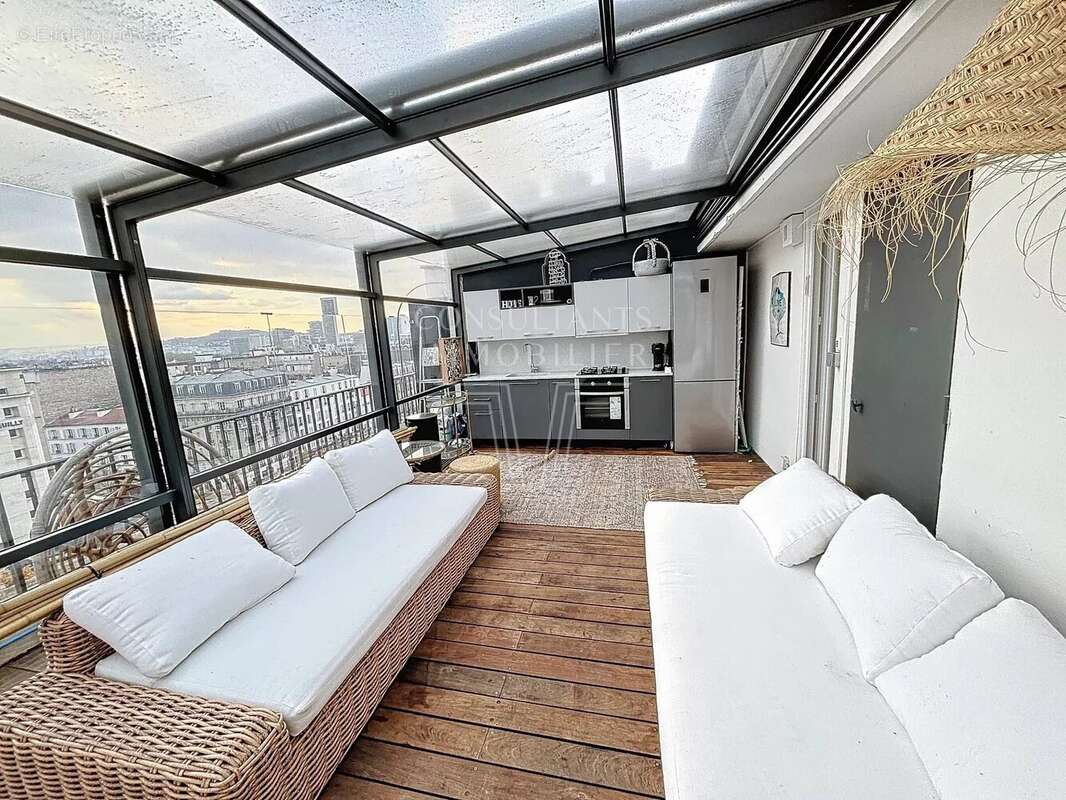 Appartement à NEUILLY-SUR-SEINE