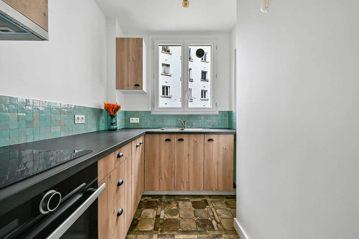 Appartement à PARIS-14E