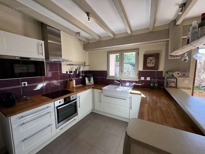 Appartement à MEYZIEU