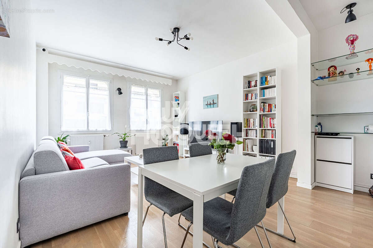 Appartement à COLOMBES