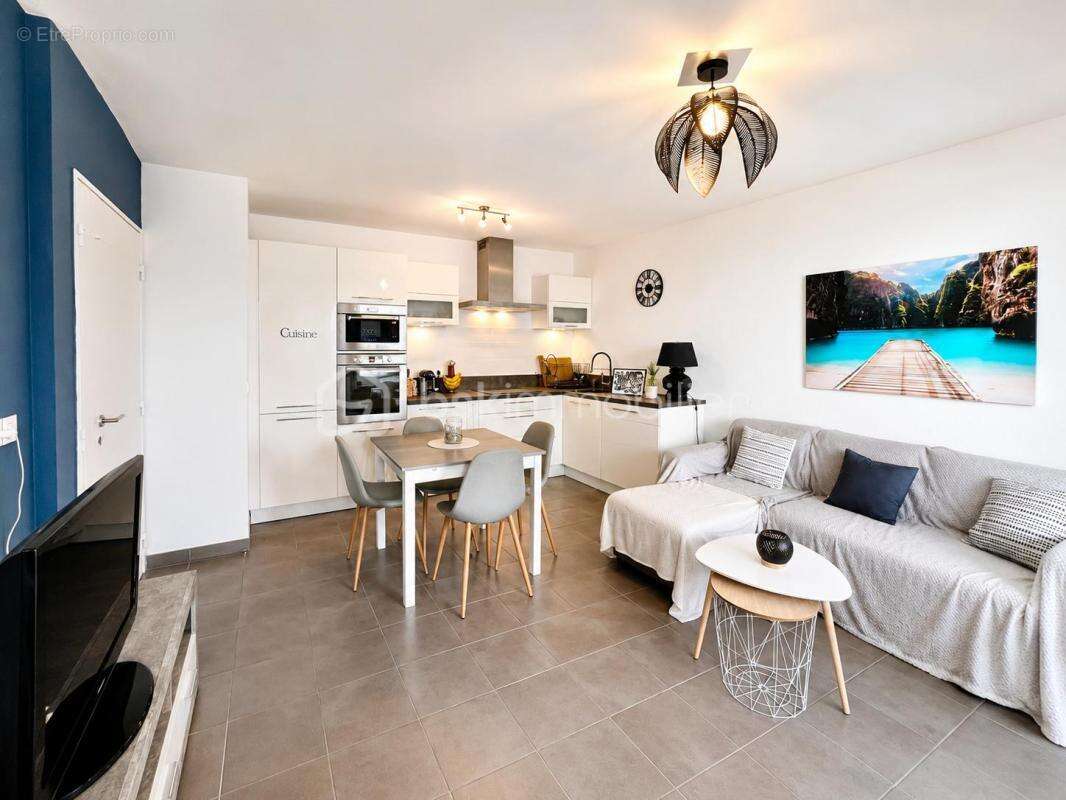Appartement à AURIBEAU-SUR-SIAGNE