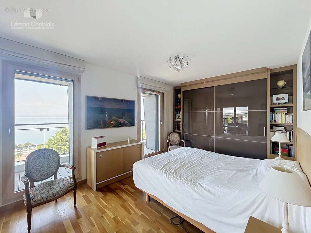 Evian-les-bains. t4 en attique - photo 7