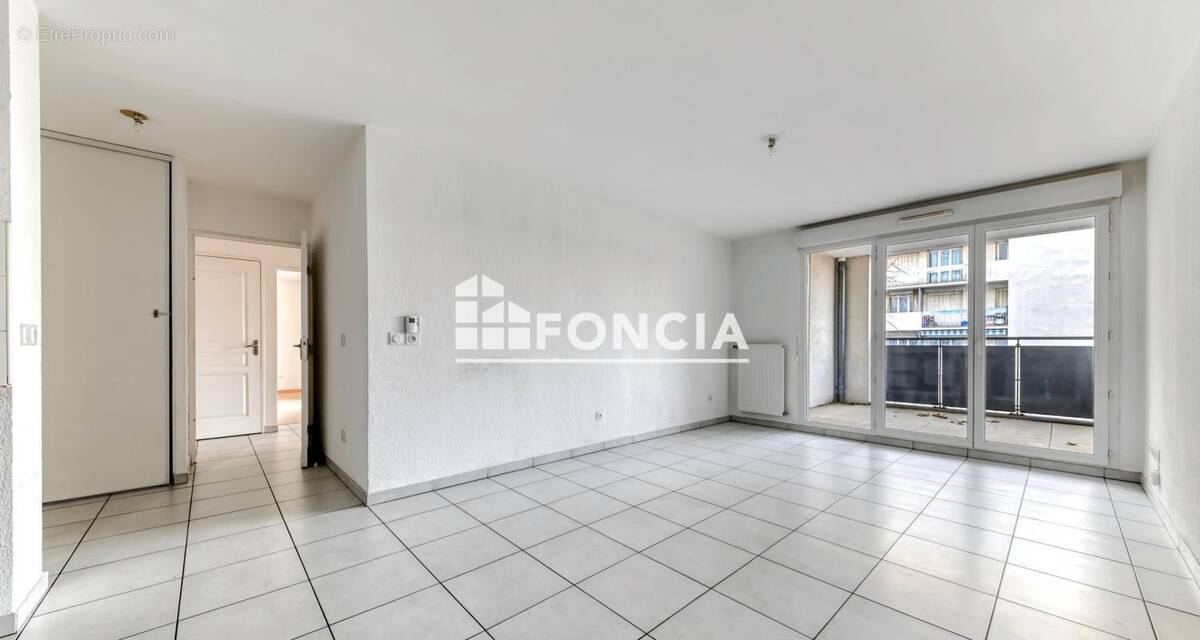 Appartement à LYON-8E