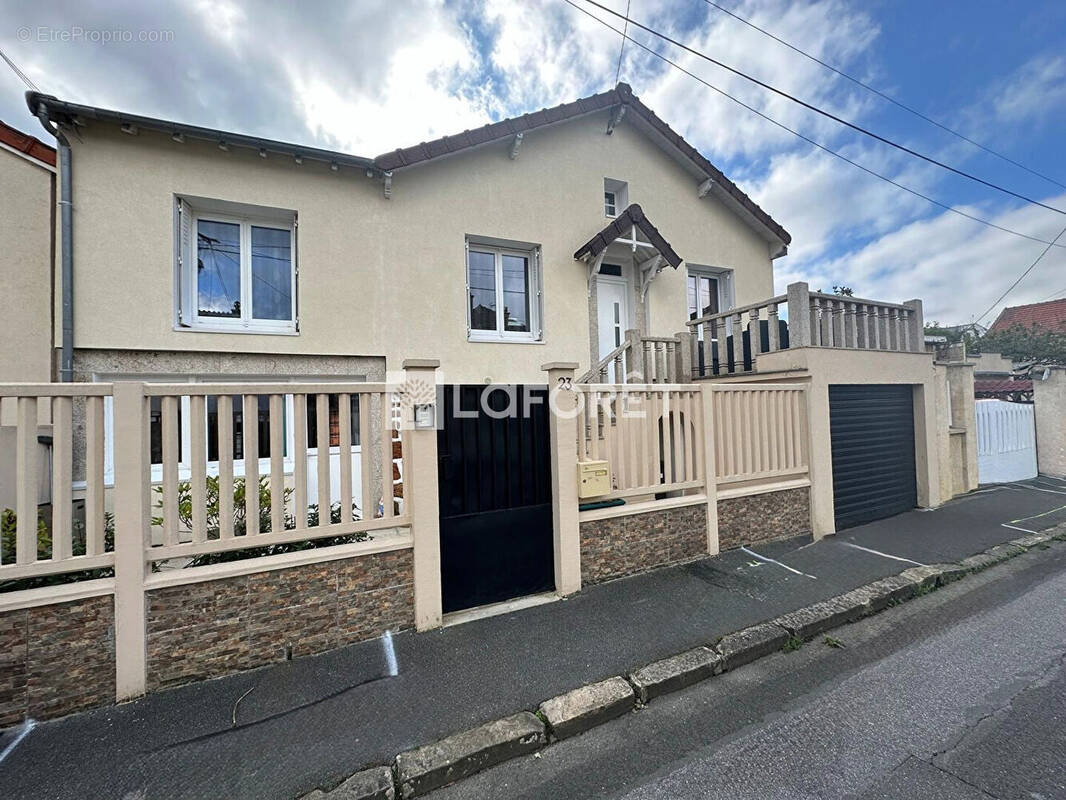 Maison à JUVISY-SUR-ORGE