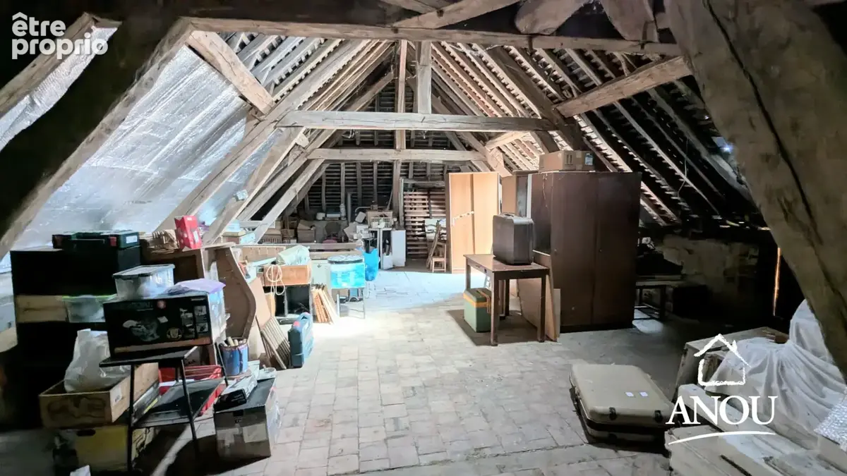 Corps de ferme avec dependances - photo 11