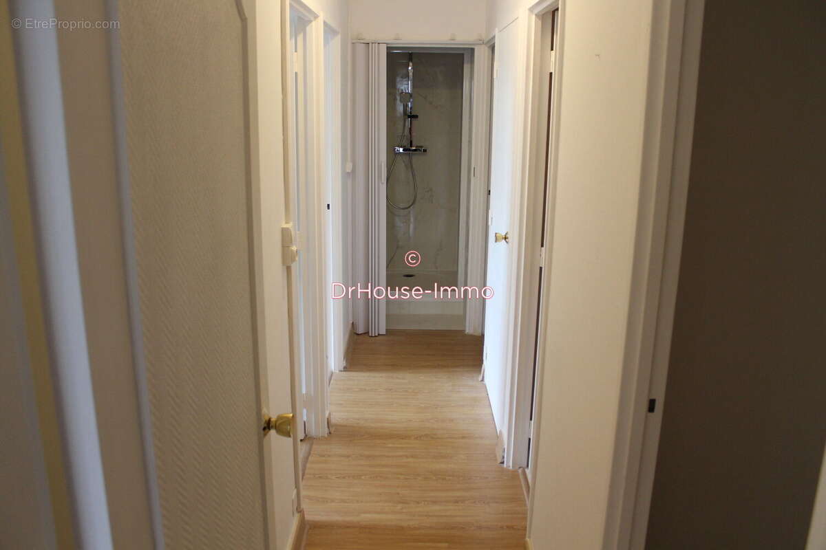 Appartement 80 m² à Angouleme  - photo 18