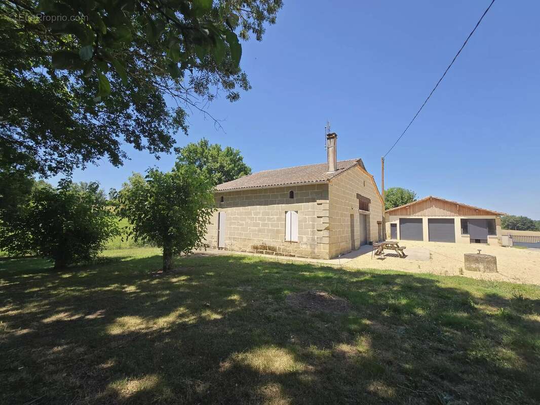 Maison de pierre de taille avec belle piscine - photo 11