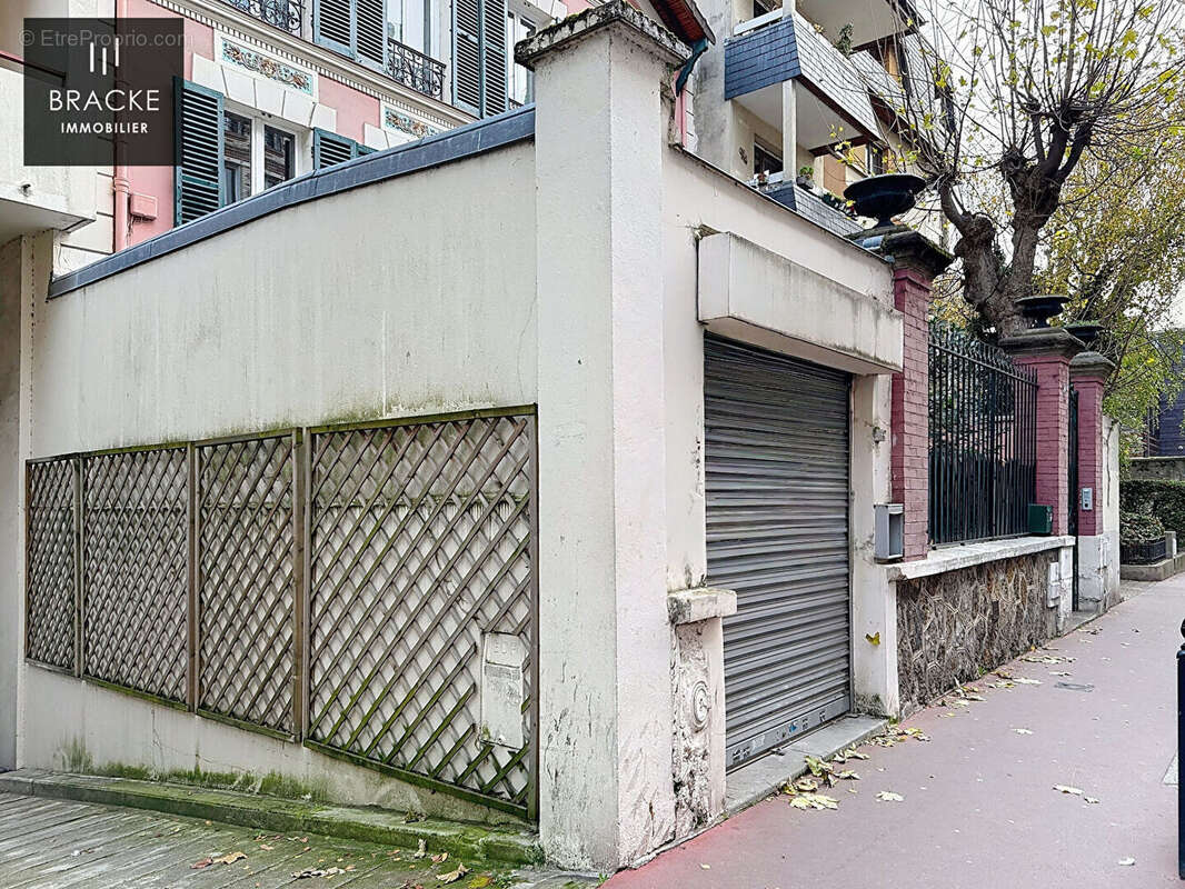 Commerce à ASNIERES-SUR-SEINE