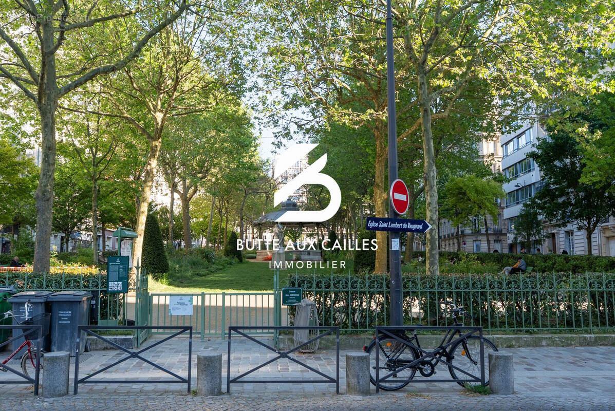 Appartement à PARIS-15E