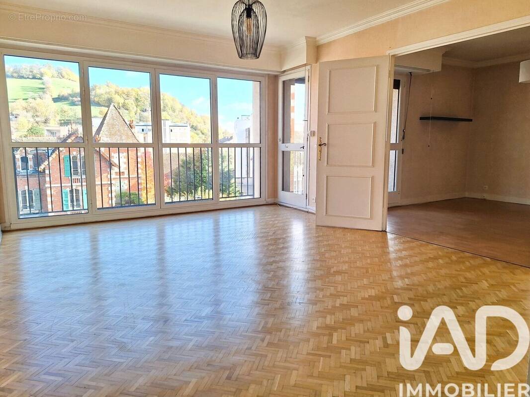 Photo 1 - Appartement à AURILLAC