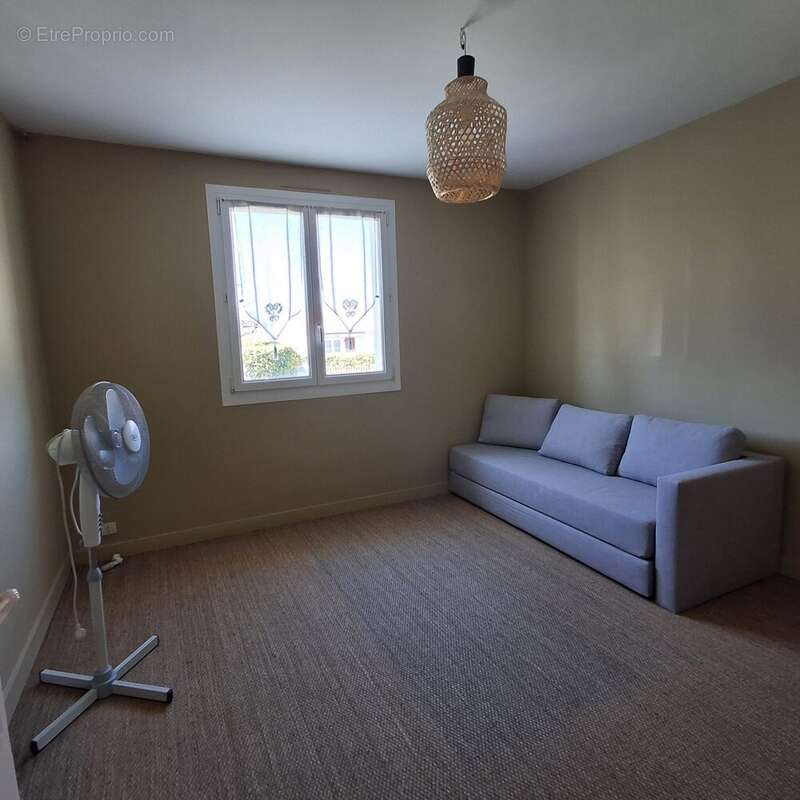 Maison 115 m² à Puymoyen  - photo 7