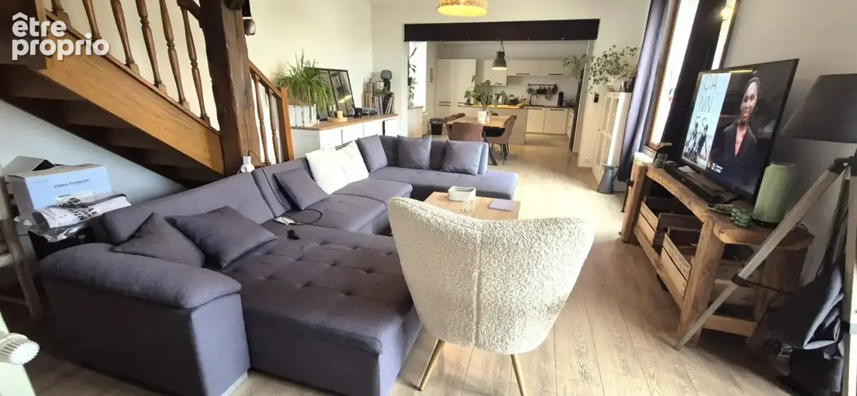 Belle Maison en Pierre ou de Caractère de 160 m² Entièrement Rénovée avec Cour de 140 m², Patio, Cave avec Chaufferie Gaz de 76  - photo 4