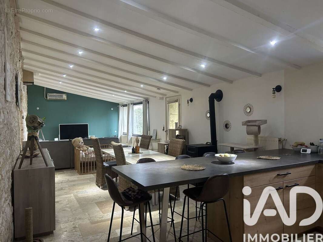 Maison 160 m² à Rouffignac-De-Sigoules  - photo 2