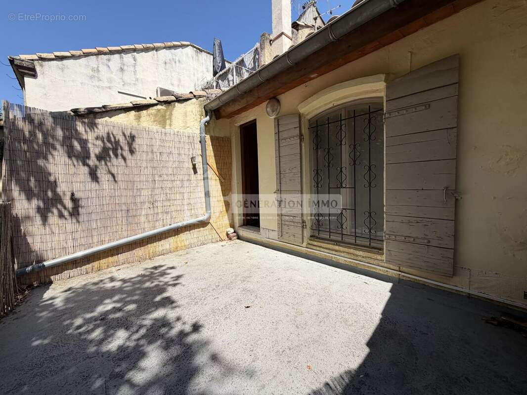 Maison de 67 m² avec terrasse sur ARLES - photo 3
