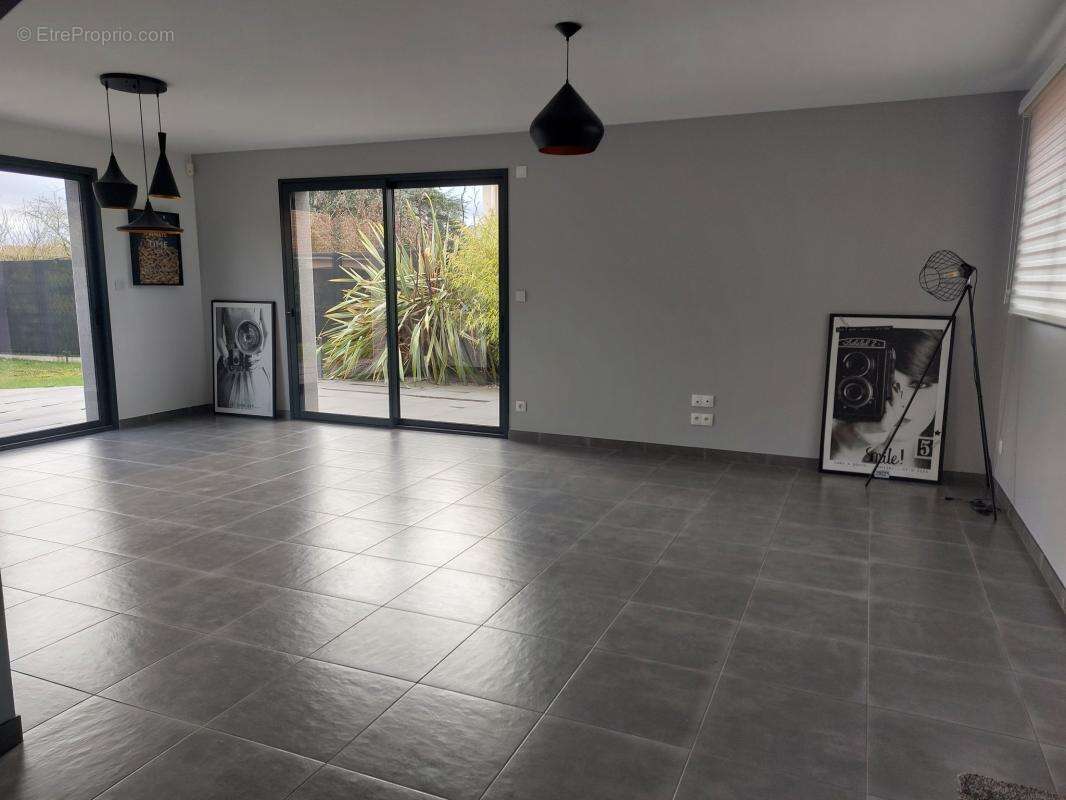 Maison à SARGE-LES-LE-MANS