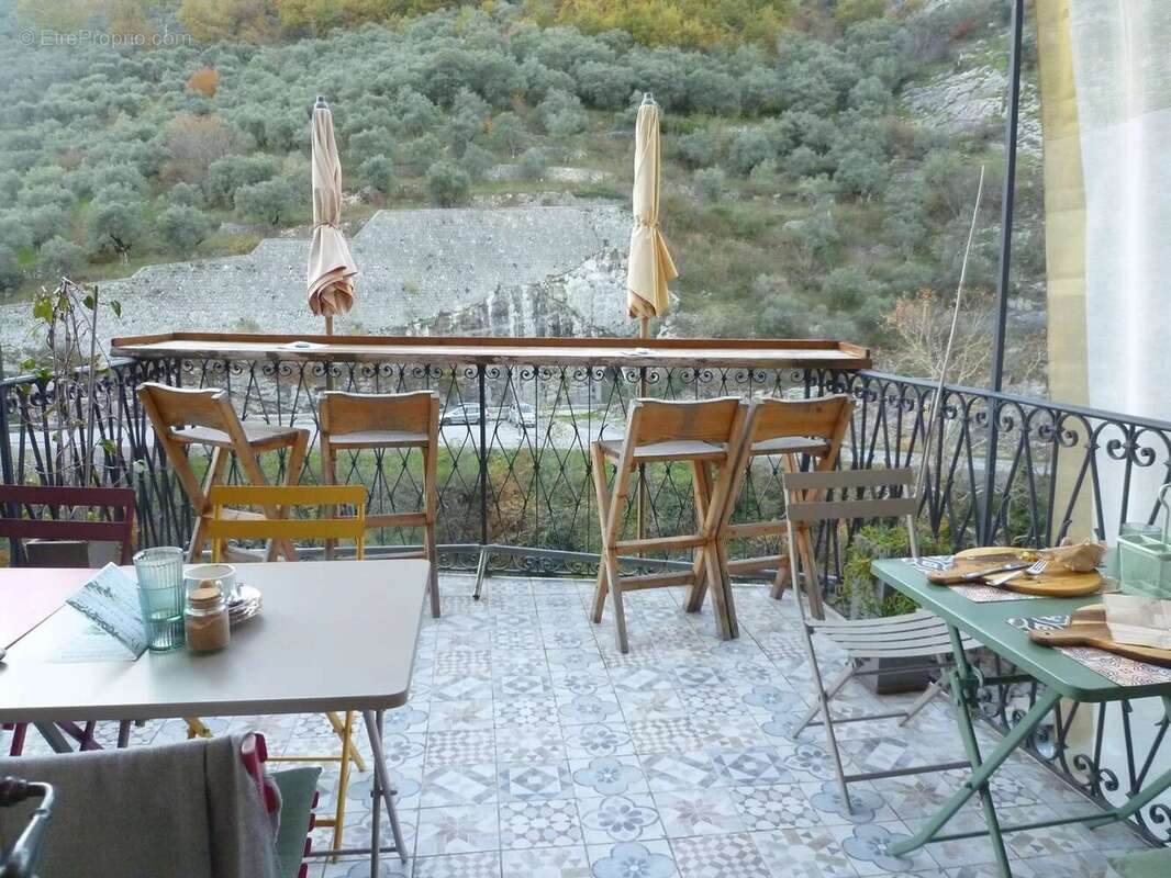 Commerce à ENTREVAUX