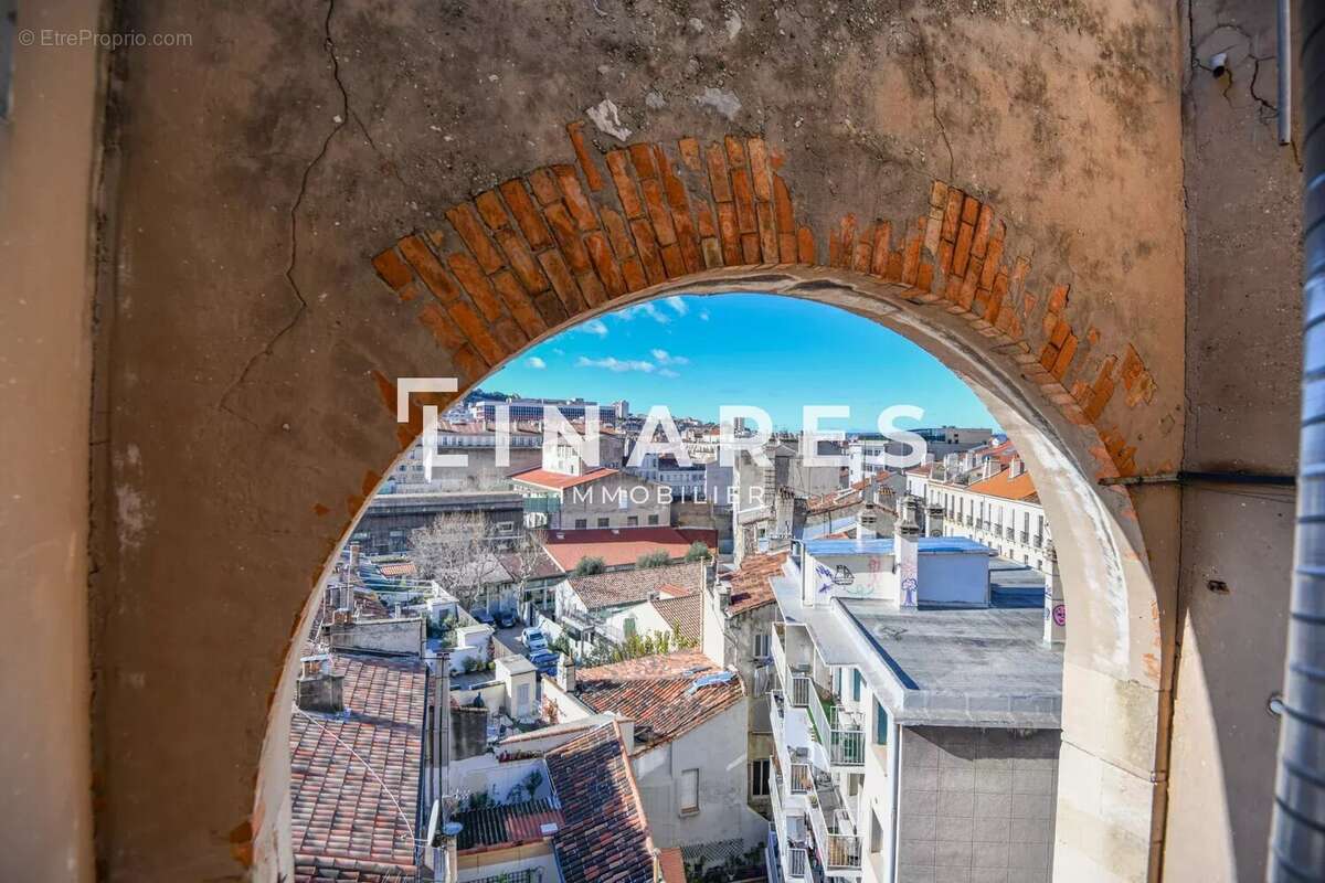 Appartement à MARSEILLE-6E