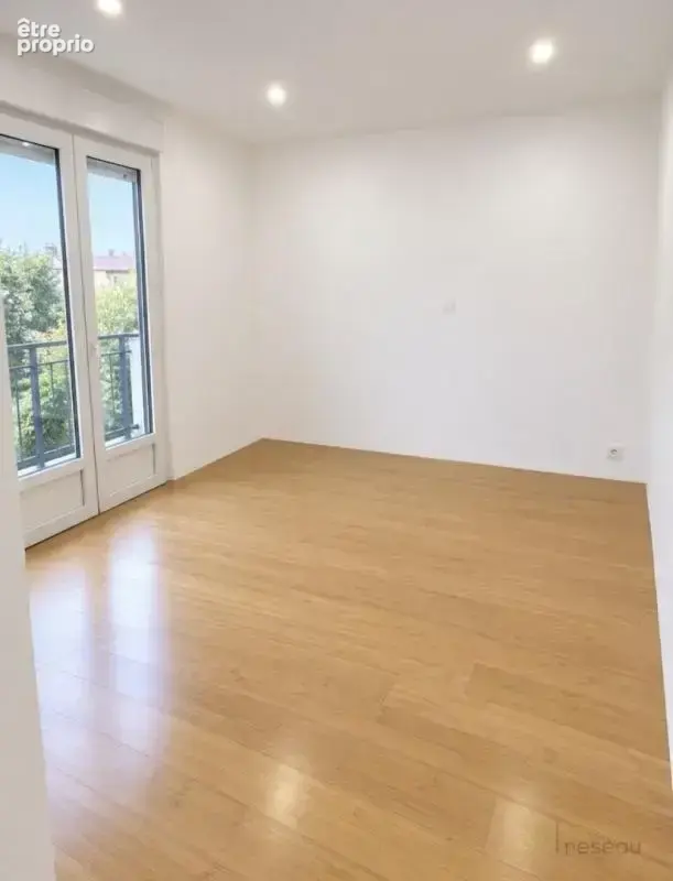 Appartement - photo 1