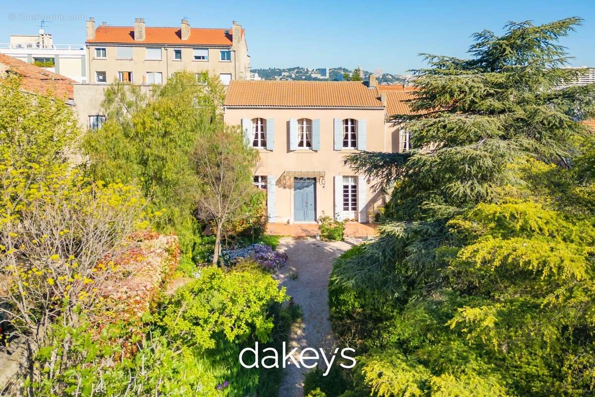 Maison à MARSEILLE-9E