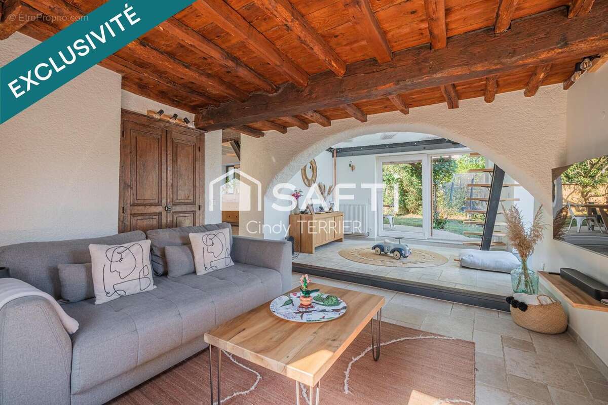 Maison 158 m² à Reaumont  - photo 8