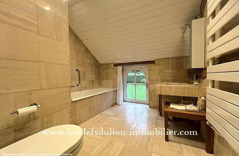 Maison à LORREZ-LE-BOCAGE-PREAUX