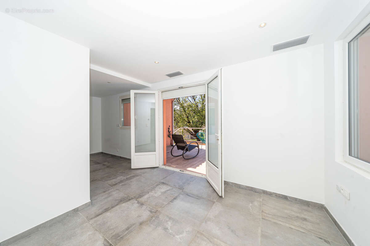 Maison à VILLENEUVE-LOUBET