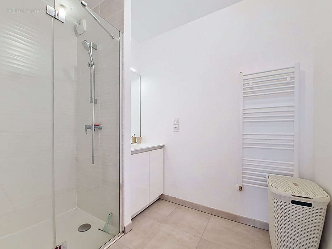Appartement à SAINTE-LUCE-SUR-LOIRE