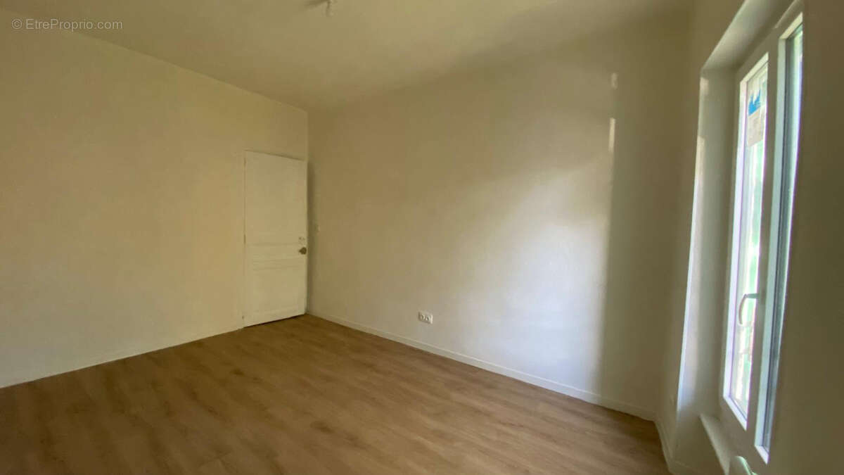 Maison à LEZIGNAN-CORBIERES