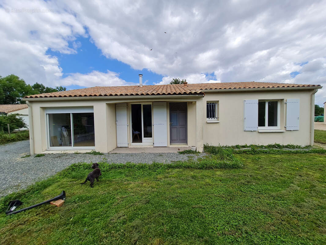 Maison à AMURE