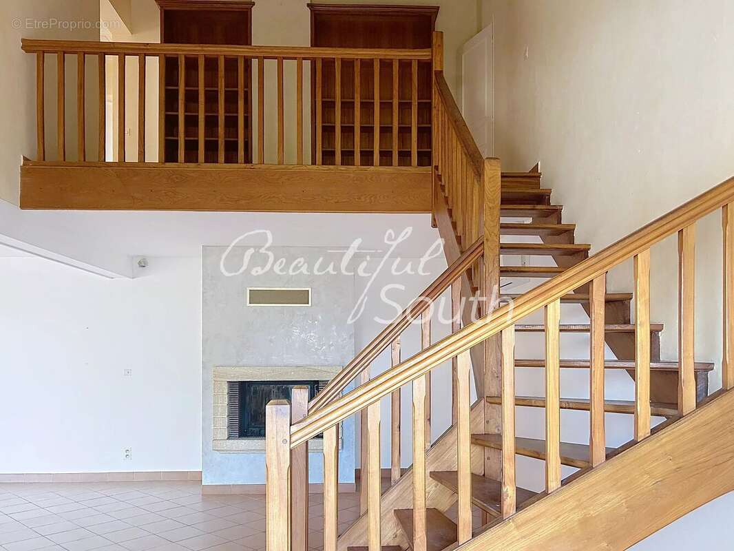 Maison à VILLENEUVE-DE-LA-RAHO