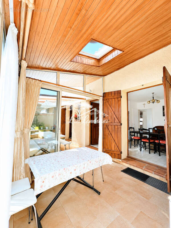 Maison 85 m2 à vendre à La Londe-les-Maures   Centre-ville   3 chambres   Garage   Véranda - photo 5