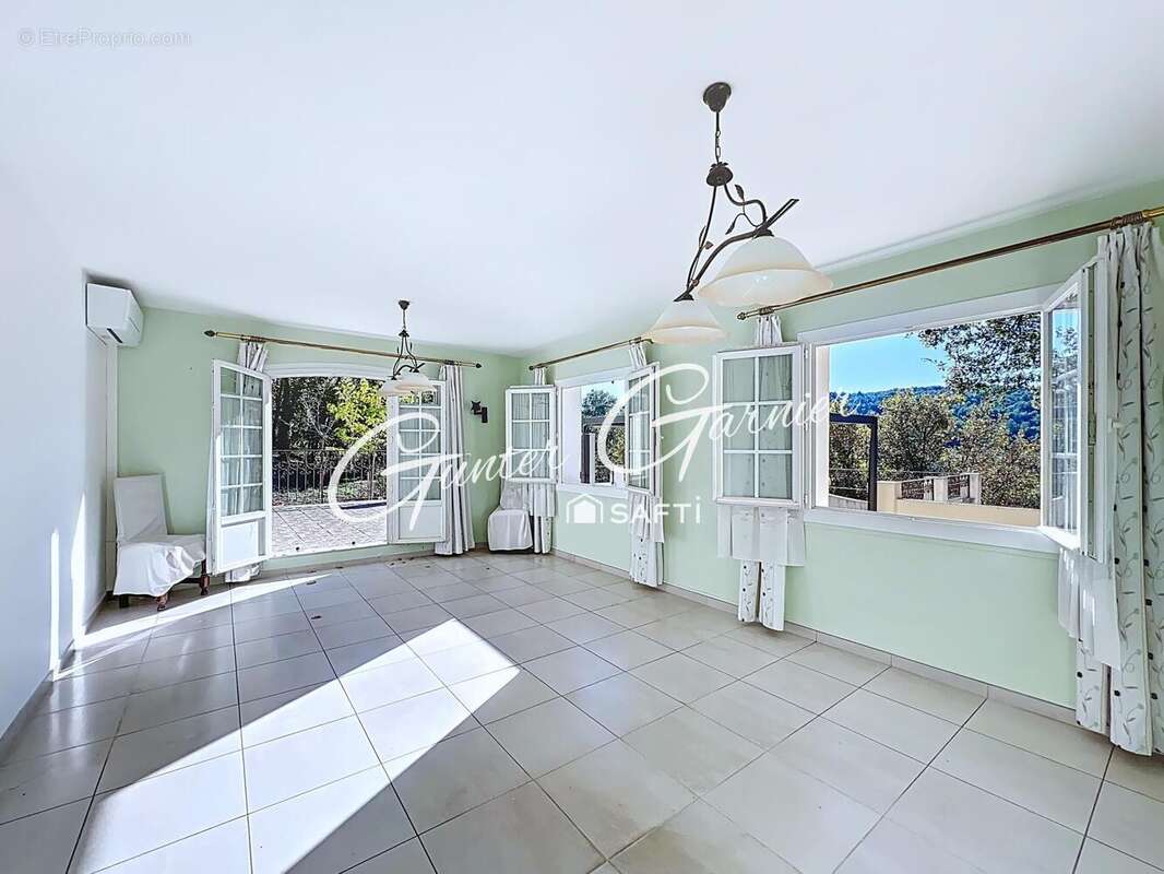 Photo 8 - Maison à LE LUC