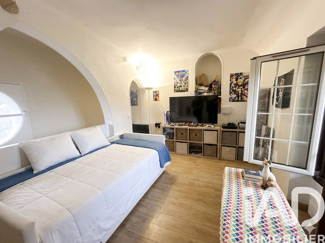 Photo 1 - Appartement à VERT-SAINT-DENIS