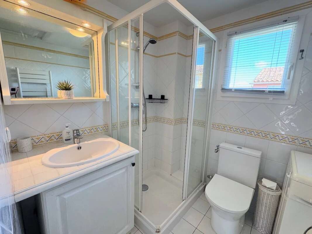 Maison à ROQUEBRUNE-SUR-ARGENS