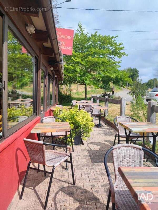 Photo 3 - Commerce à LES ARDILLATS