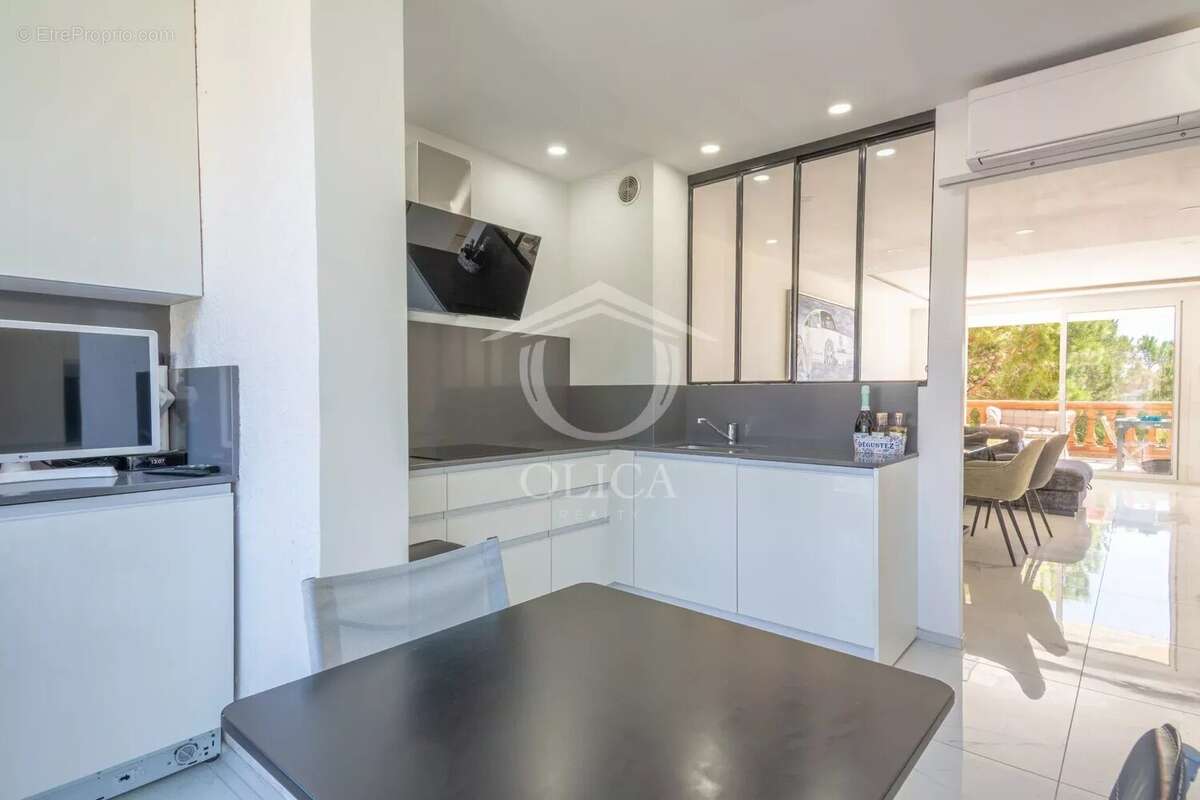 Appartement à VILLENEUVE-LOUBET