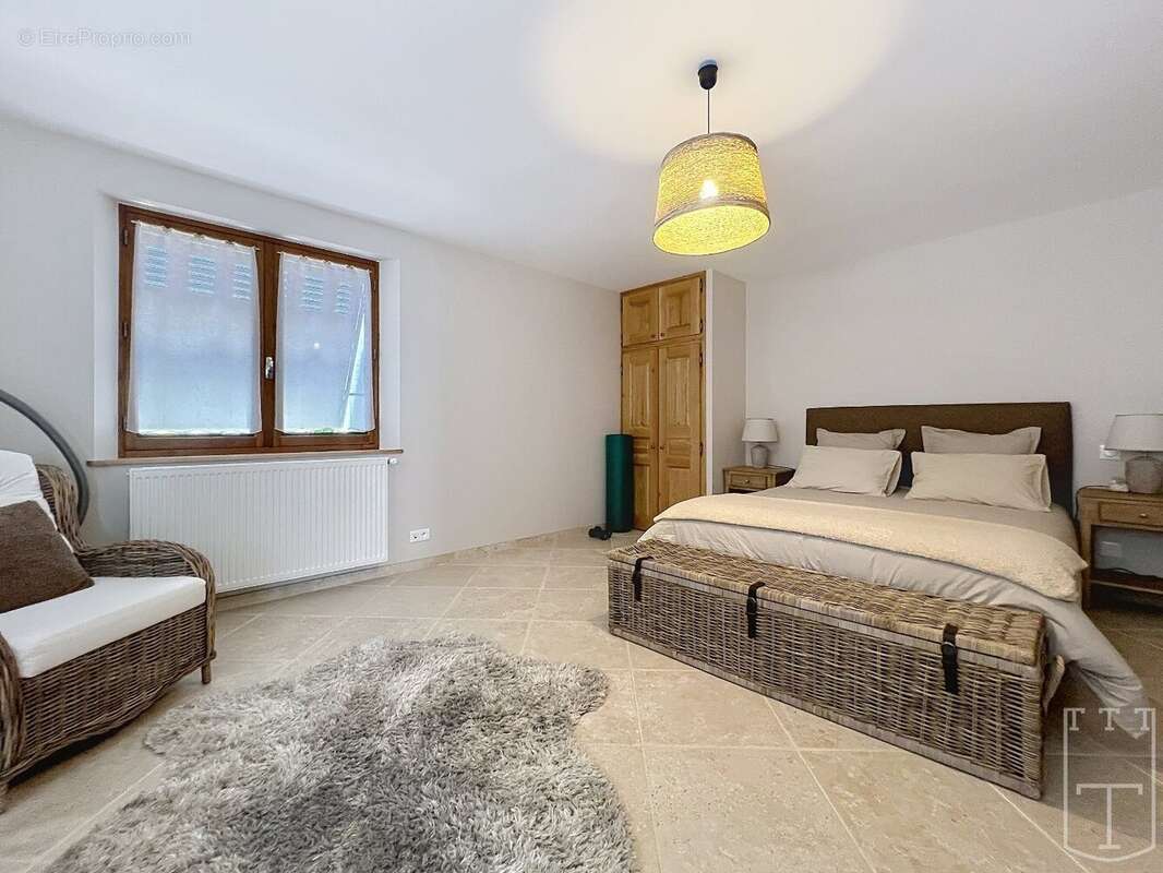 Maison à SAINT-ALBAN-AURIOLLES