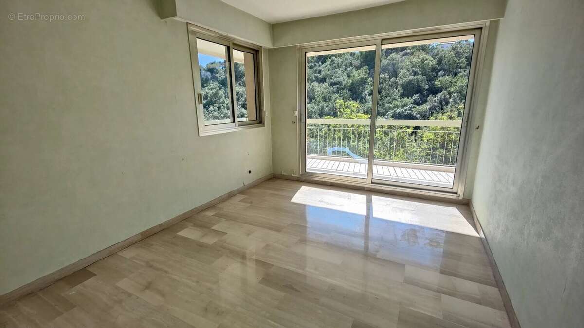 Appartement à VENCE