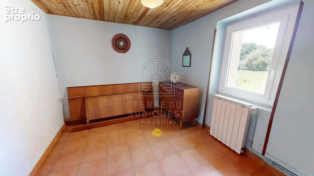 BAISSE DE PRIX - Maison de plein pied avec appartement attenant - Hagetmau - photo 8